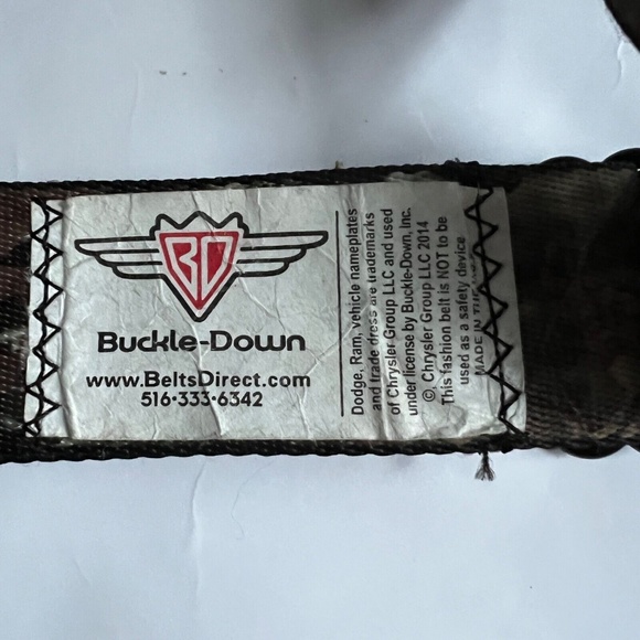 Buckle-down Belt Chrysler Logo Seatbelt Lap Dodge Ram 2014 Woods Forest Hunting - Picture 3 of 7